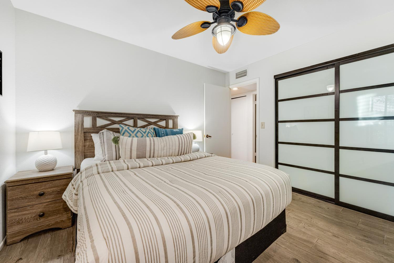 Bedroom 3, Paradise Valley Villa, Maricopa