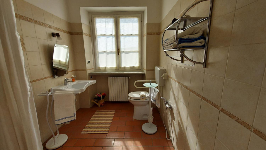 Bathroom 3, Agriturismo Villa Caffarelli, Asti