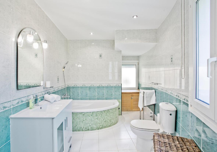 Bathroom 4, Villa Kathleen, Málaga