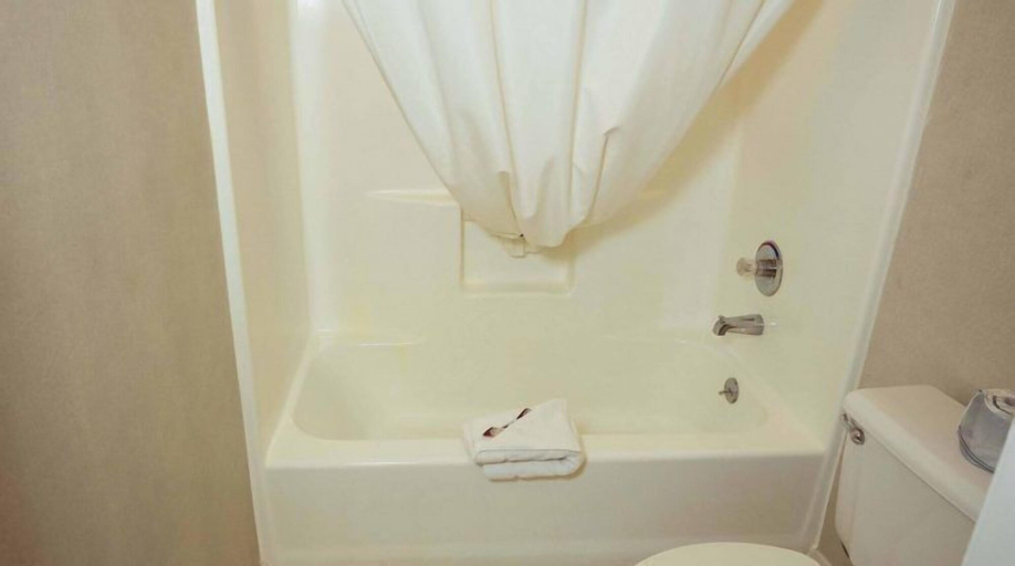 Bathroom 3