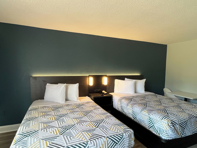 Bedroom 3, Studio 6 Hammond, LA – I12 – I55, Tangipahoa