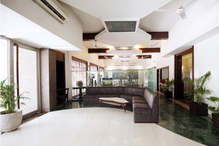 Public Area 2, Hotel Yatrik, Kaushambi