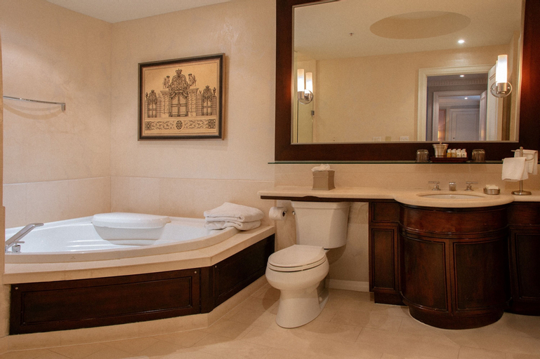 Bathroom 19