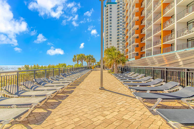 Exterior & Views, Landmark 1242, Horry