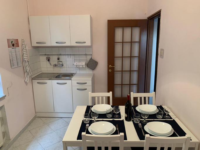 Dining Room 16