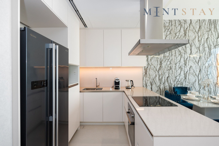 Others 5, Address JBR Prime Space w Pool Beach Access, Dubai