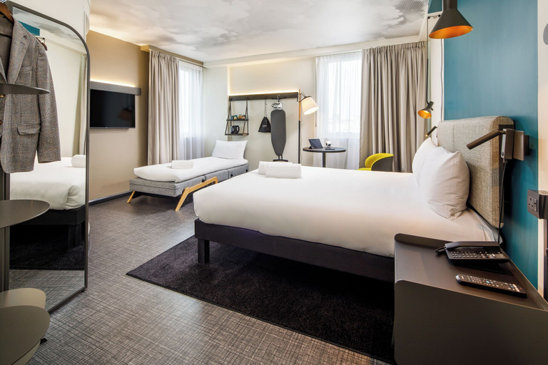 Bedroom 3, ibis London Blackfriars, London