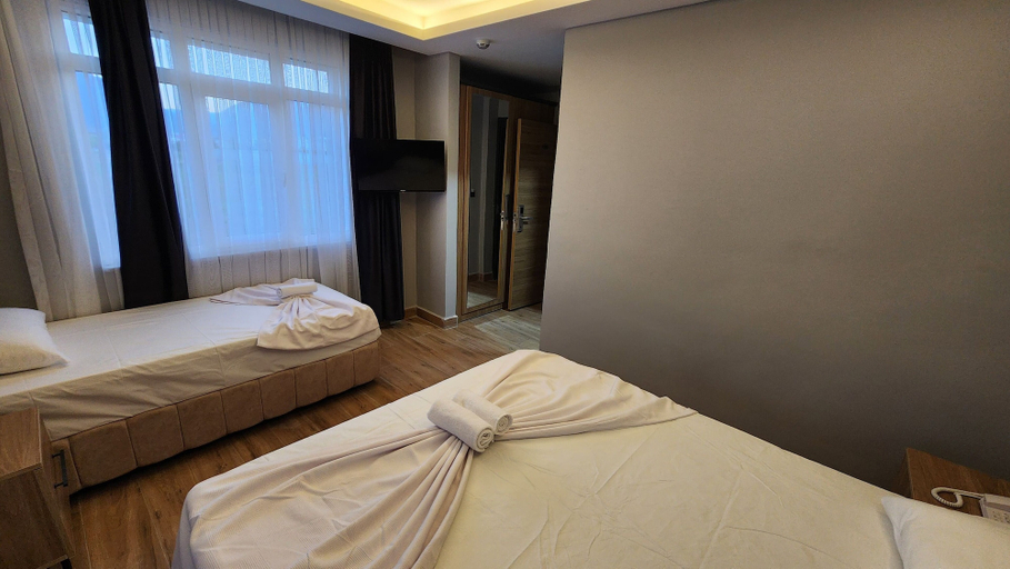 Bedroom 3, Mimoza Hotel, Antalya