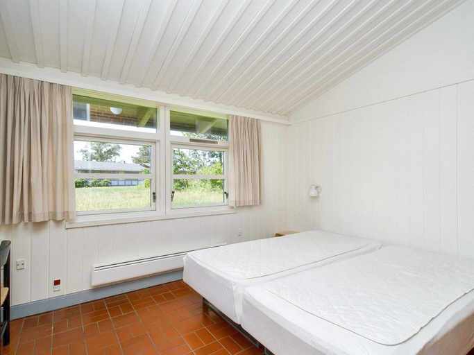 Bedroom 2, 6 Person Holiday Park Home in Gilleleje, Gribskov