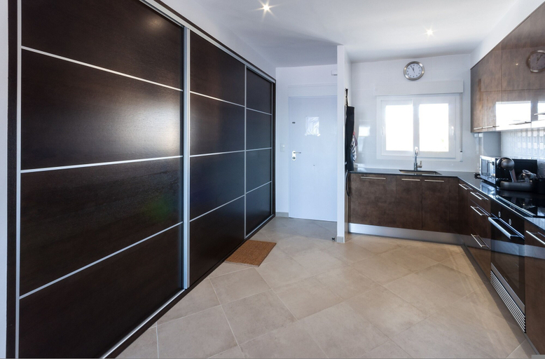 Others 5, Sea Pearl in Daim s, Valencia