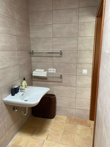 Bathroom, Stunning Villa Arabella - Heated Pool - BBQ - Amazing Terrace - Playa Blanca, Las Palmas