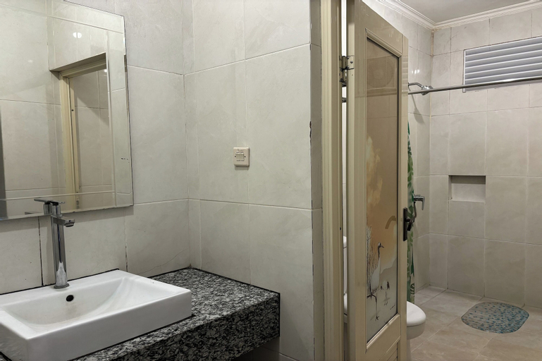 Bathroom 6