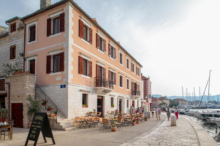Others 2, Ancora Faros, Stari Grad
