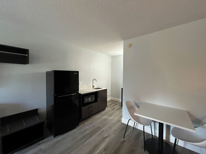 Others 5, Studio 6 Hammond, LA – I12 – I55, Tangipahoa