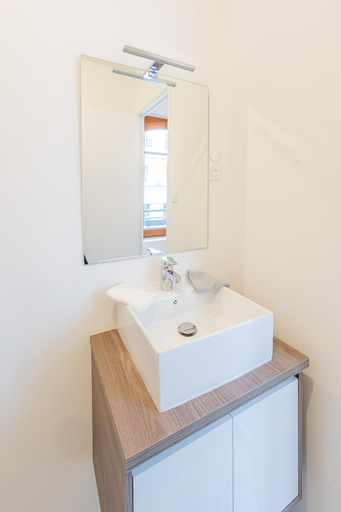 Bathroom 2, L'elegant - Appart'Hotel Le Gatsby, Aisne