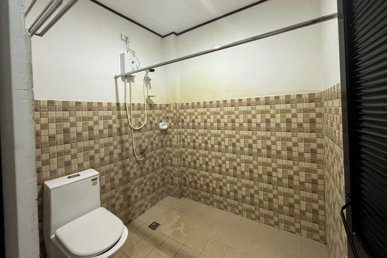 Bathroom 4, EC Hotel near Laoag Airport, Laoag City