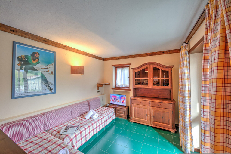 Room 3, Grange Hike Ski - 29D Sestriere, Torino