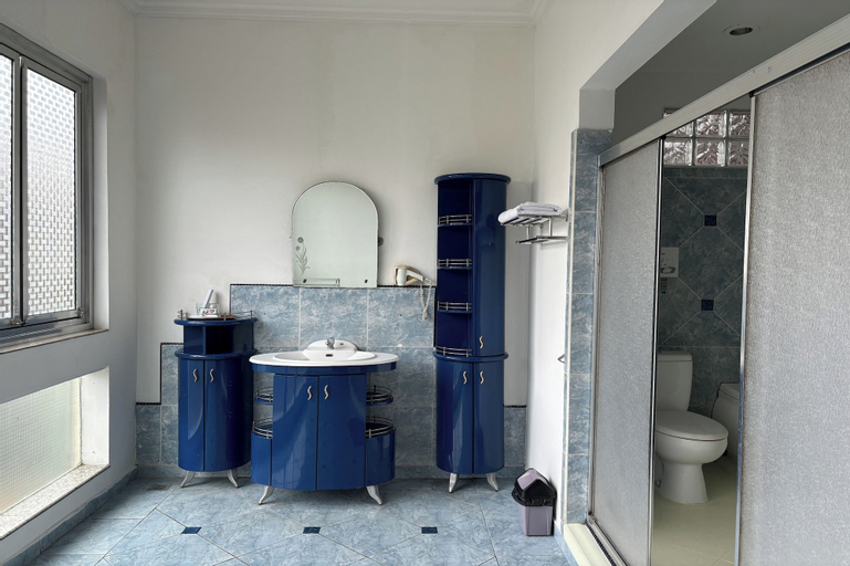 Bathroom 1