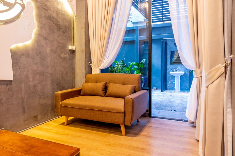 Bathroom 2, Usman Halal Home, Khlong Toey