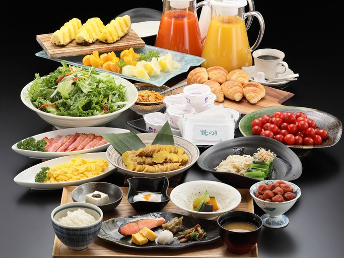 Food & Drinks 5, PLAZA EAST CABIN - Caters to men, Yokote