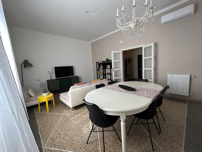Room 4, Casa Tuttomondo in Pisa, Pisa