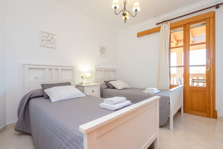 Room 3, Els Xiprers in Porreres, Baleares