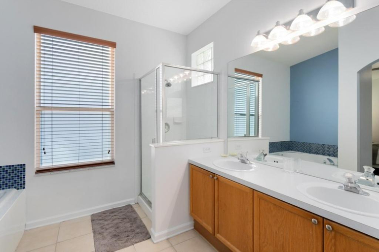 Bathroom 5, Immaculate 4 Bedrooms 3 Bathroom in Windsor Palms, Osceola