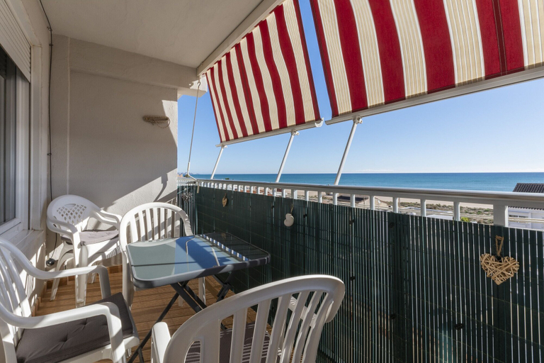 Room 3, Abaco in Xeraco With 3 Bedrooms and 1 Bathrooms, Valencia