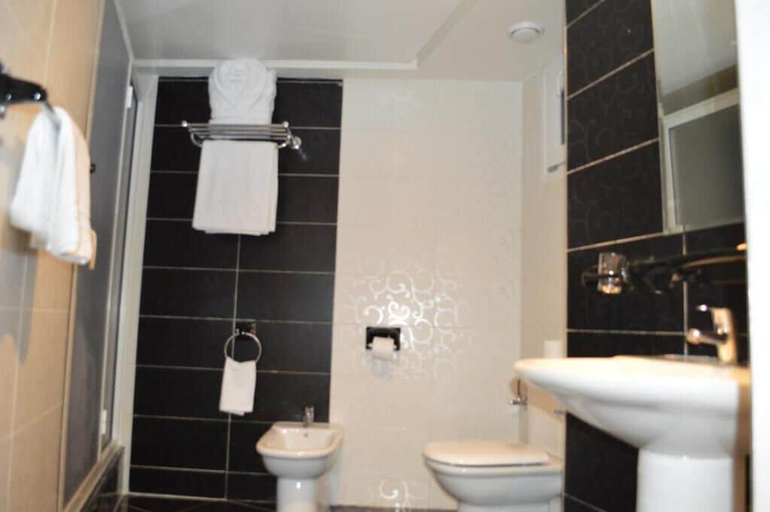 Bathroom 5, Hôtel La Luna, Béni Mellal