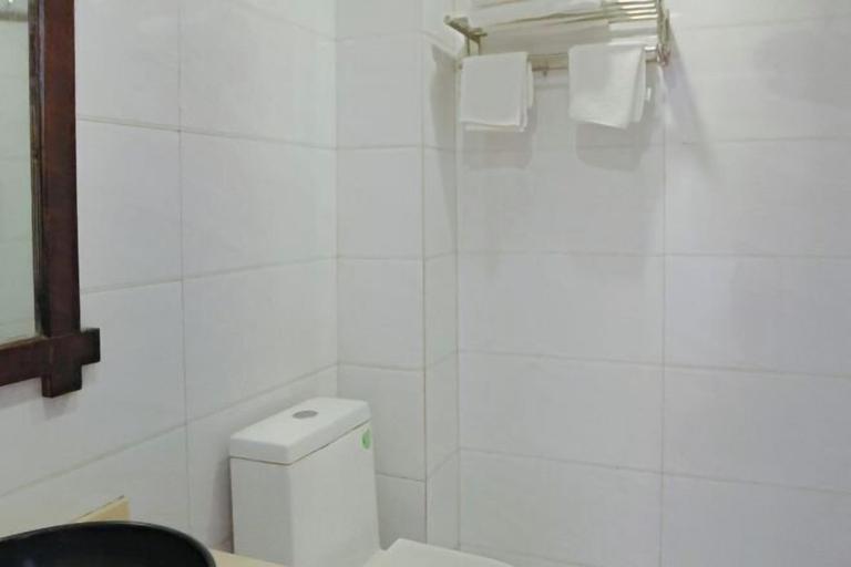 Bathroom, Huatianju Inn, Zhangjiajie