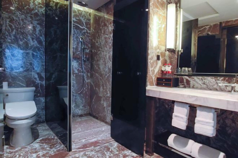 Bathroom 4, Licheng Youde Hotel, Putian