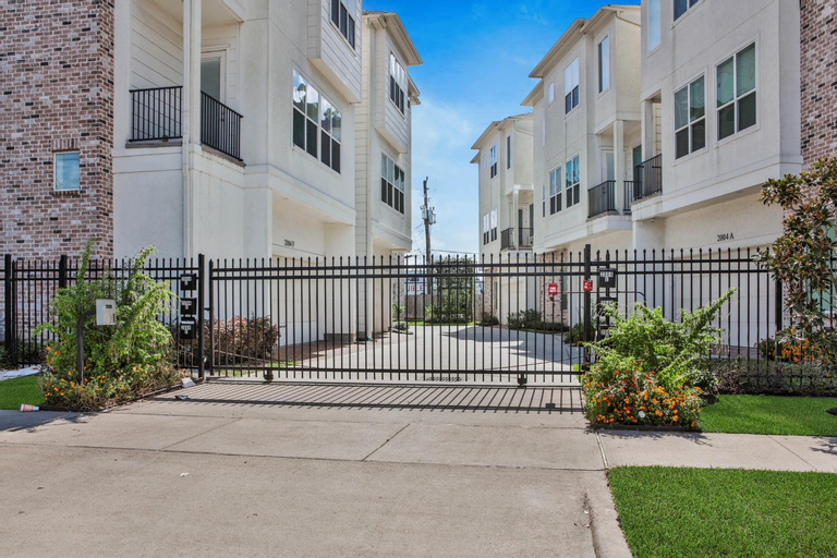 **Texas Medical Center ** Downtown ** NRG ** Minute Maid ** Toyota Center, Harris