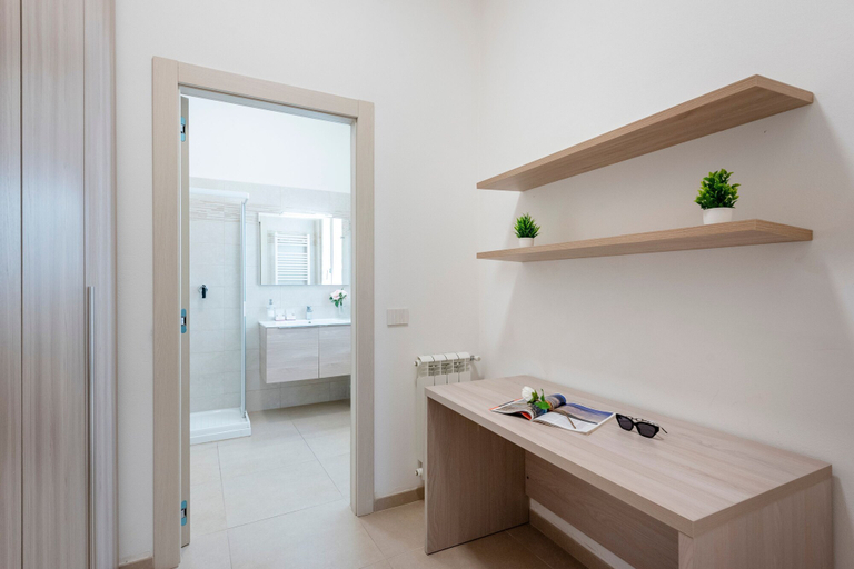 Room 4, Suite 1 Ondina Viareggio 200m From sea, Lucca