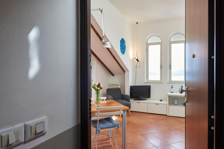 Facilities 2, Torretta sul Golfo di Lerici - con parcheggio, La Spezia
