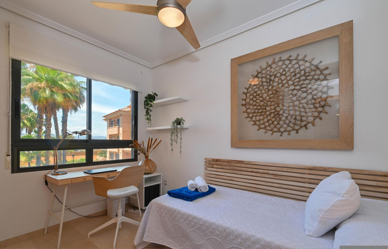 Room 2, Avatar in Bah a de J vea, Alicante
