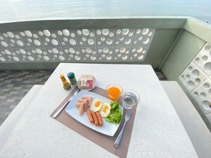 Food & Drinks 3, Phala Shore Resort, Ban Chang