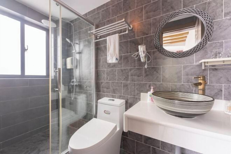 Bathroom 2, BCDJ The inn, Zhoushan