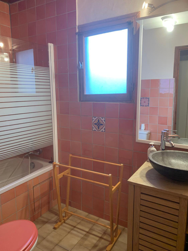 Bathroom, Gite a Poggiale de Figari, Corse-du-Sud