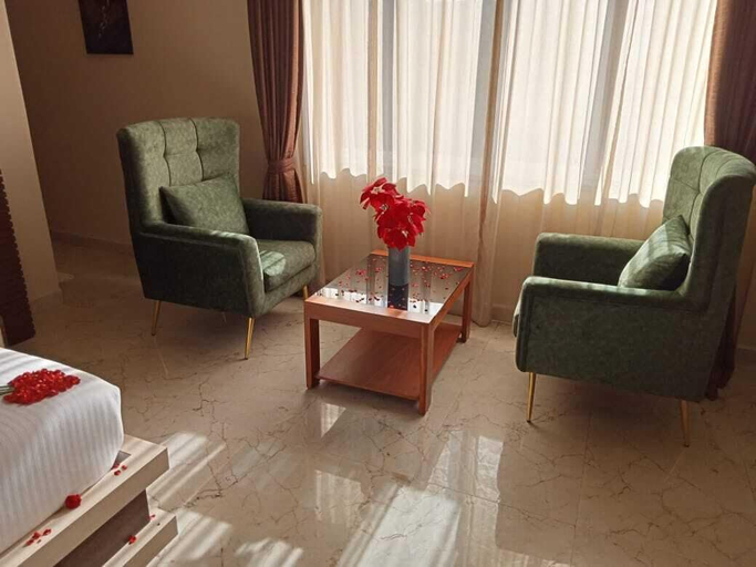 Others 5, Hotel Eden, Uttara Kannada