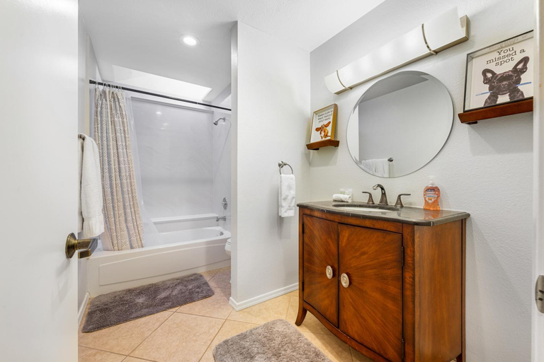 Bathroom 4, Paradise Valley Villa, Maricopa