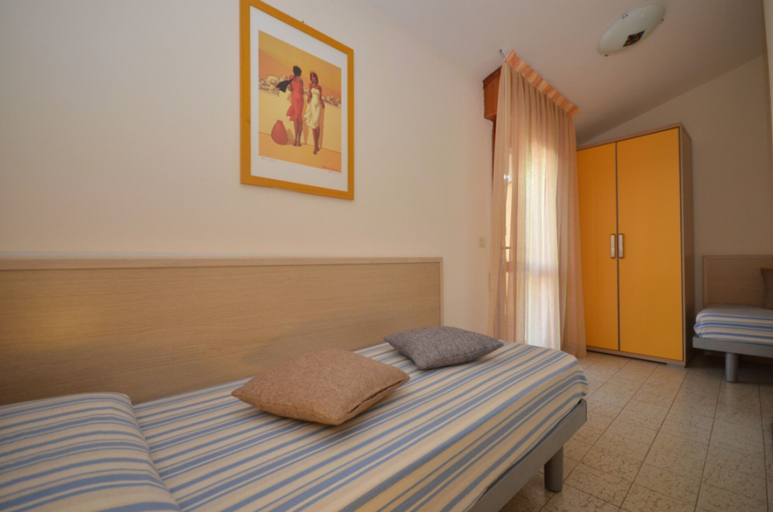 Room 2, Selene C1-7 in Bibione, Venezia