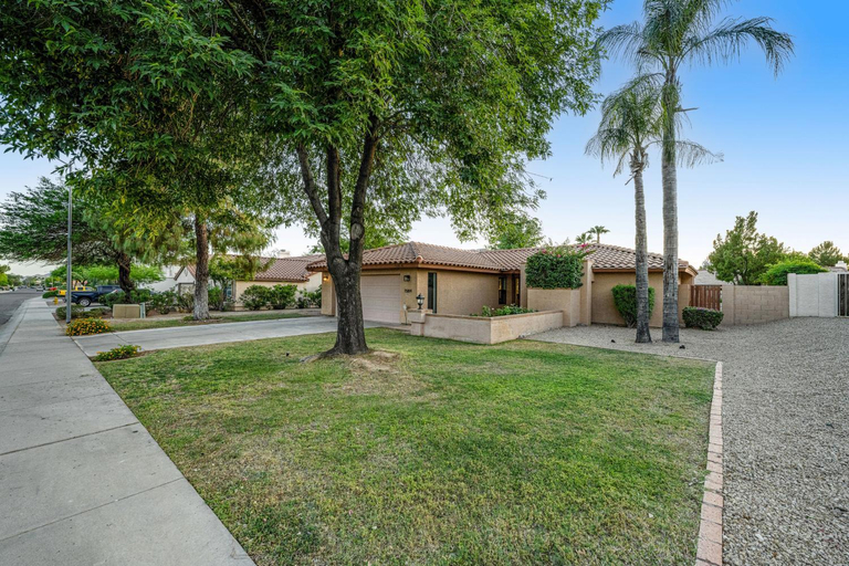 Exterior & Views 1, Paradise Valley Villa, Maricopa