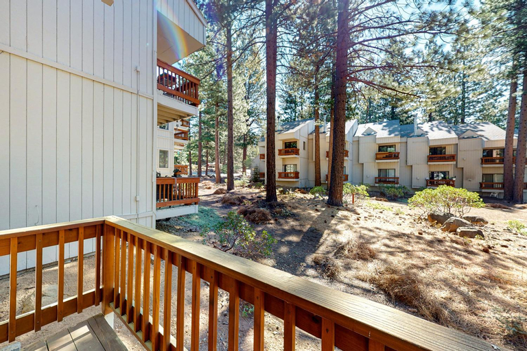 Tahome & Tahoe Place, Washoe