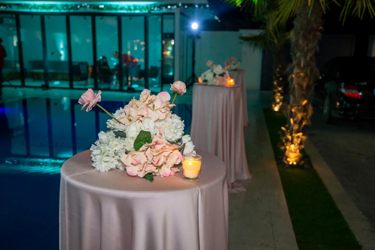 Food & Drinks, LT Luxury Villa, Durrësit