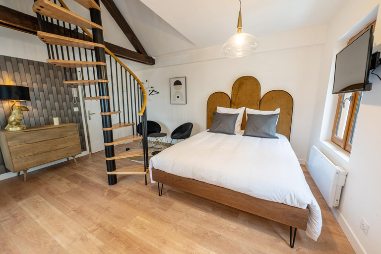Bedroom, L'elegant - Appart'Hotel Le Gatsby, Aisne