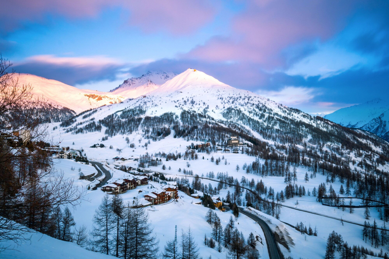 Room 5, Grange Hike Ski - 37C Sestriere, Torino