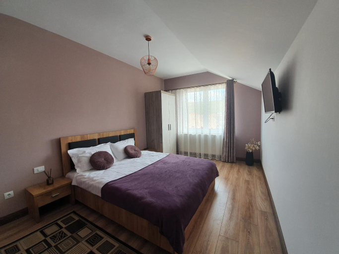Others 2, Edith's House, Turda