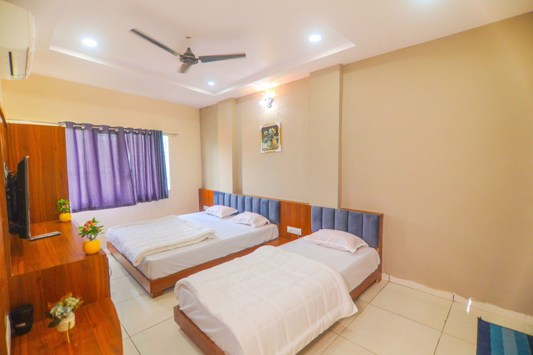 Bedroom 3, Hotel Dev Krishna Palace, Ujjain