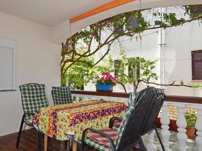 Others 4, Apartments with parking space Povljana, Pag - 21342, Povljane
