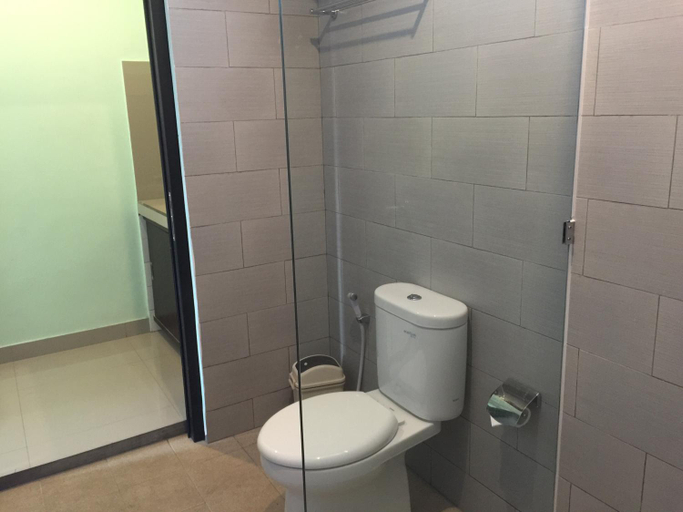 Bathroom 3, Grey House Monkey Forest, Gianyar
